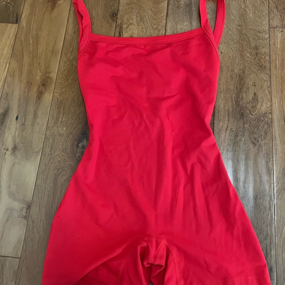NWT Ally Low Back Active Romper - Picture 2 of 3